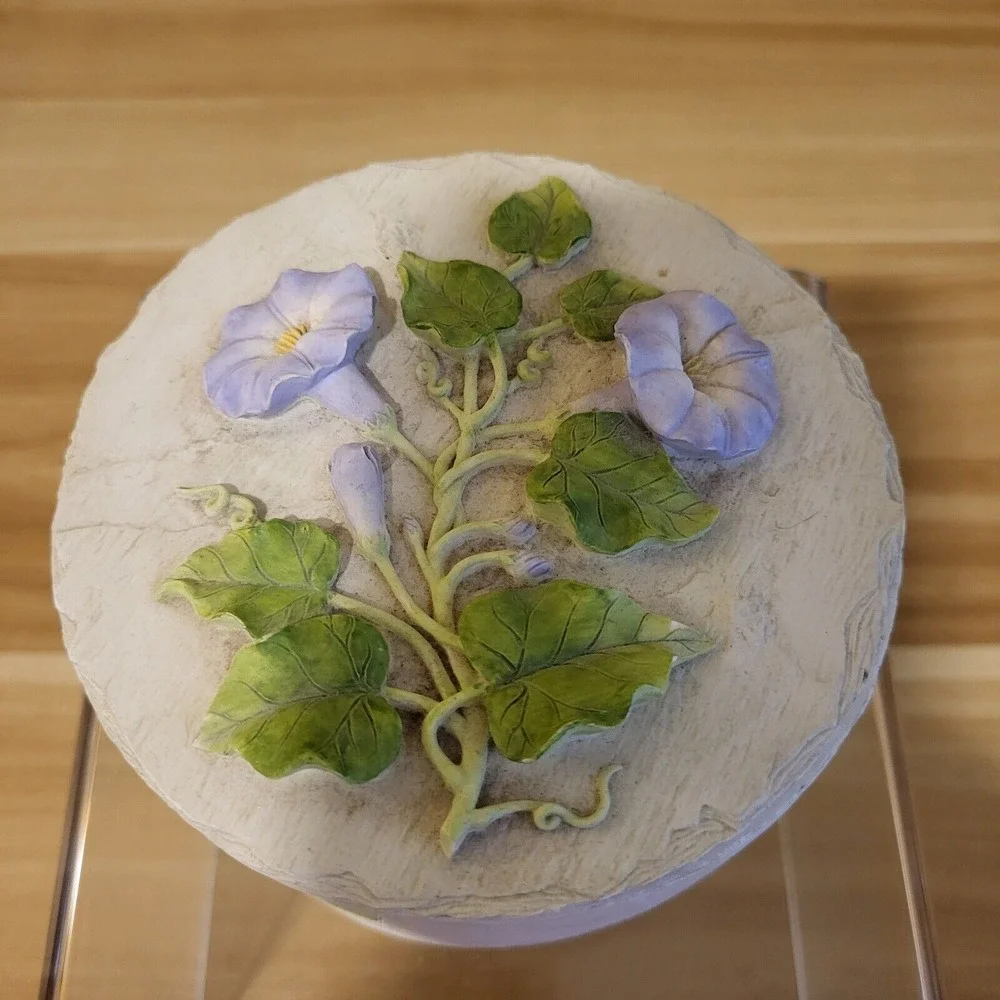 Beautiful Noble‎ Excellence Morning Glory Trinket Box With Lid